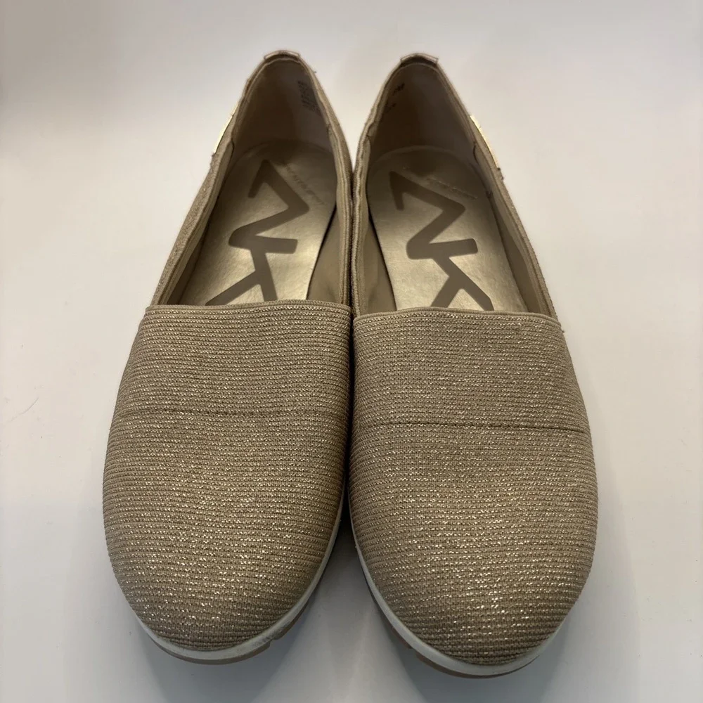 AK Anne Klein Sport Women's 6M Metallic Gold Slip‎ On Sneaker Flat Shoes Comfort